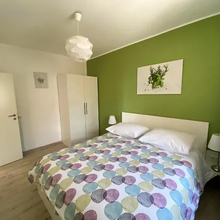 Ostanek 2 Appartement *