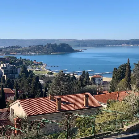 Ostanek 2 Apartment Portoroz